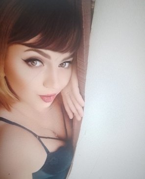 Shaffof sutyendagi katta kokraklar Saratov porno rasmlar